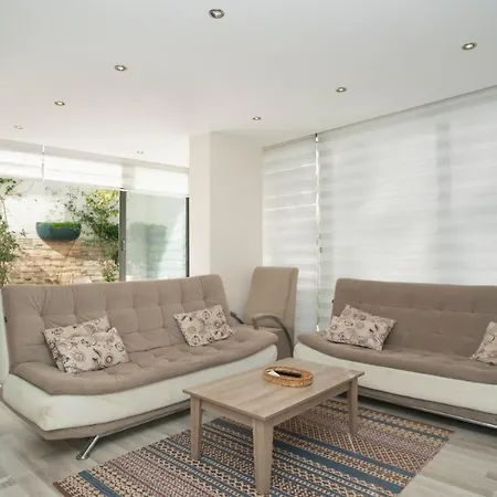 Apartment Cleopatra City 1 *